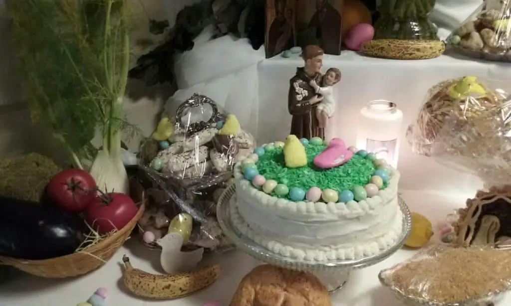 Cake in honor of Saint Joseph holding Jesus at Saint Joseph's Table