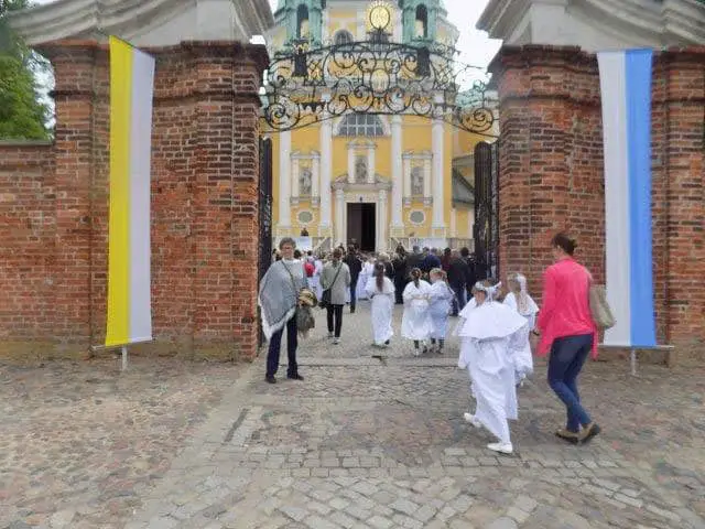 Entering the gates of the Basilica
