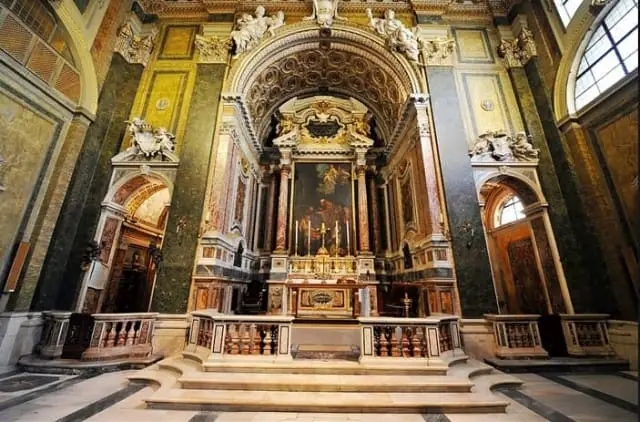 The main altar in the church of San Girolamo della Carità