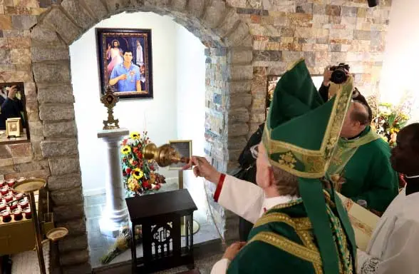 Bishop-David-O-Connel-blessing the Shrine of Bl Carlo Acutis in St Dominics Church Brick, New Jersey